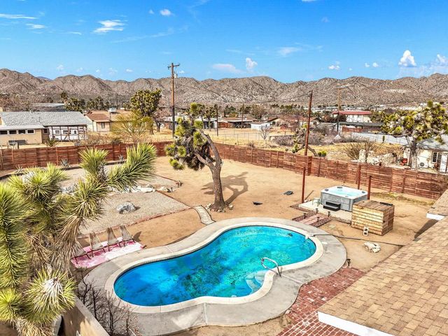 7552 Elk Trail, Yucca Valley, CA 92284