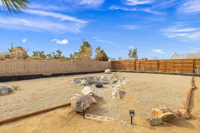 7552 Elk Trail, Yucca Valley, CA 92284