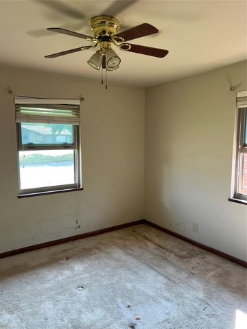 10217 N McKinley Avenue, Oklahoma City, OK 73114