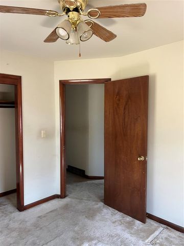 10217 N McKinley Avenue, Oklahoma City, OK 73114