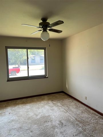 10217 N McKinley Avenue, Oklahoma City, OK 73114