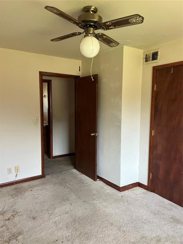 10217 N McKinley Avenue, Oklahoma City, OK 73114
