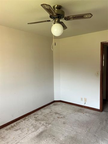 10217 N McKinley Avenue, Oklahoma City, OK 73114