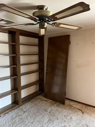 10217 N McKinley Avenue, Oklahoma City, OK 73114