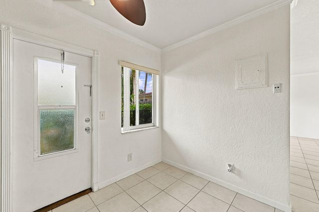 2190 SE 5TH Street 5-B, Pompano Beach, FL 33062
