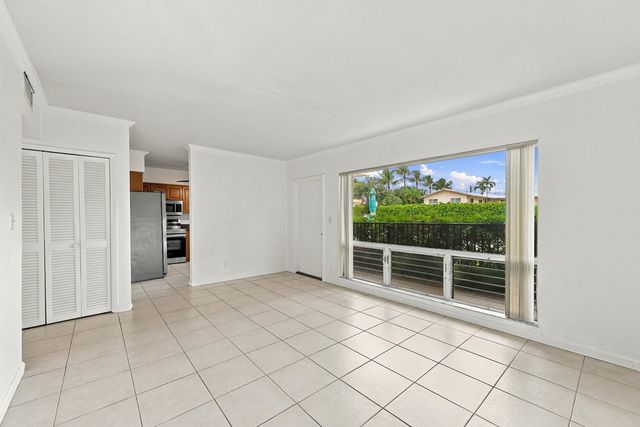 2190 SE 5TH Street 5-B, Pompano Beach, FL 33062