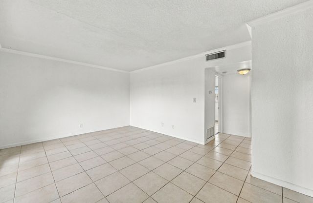 2190 SE 5TH Street 5-B, Pompano Beach, FL 33062