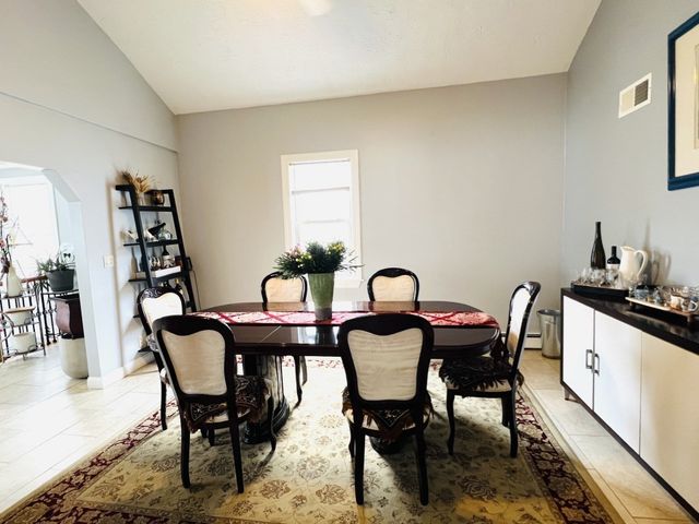 10 Milano 1, Revere, MA 02151