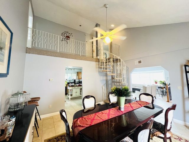 10 Milano 1, Revere, MA 02151