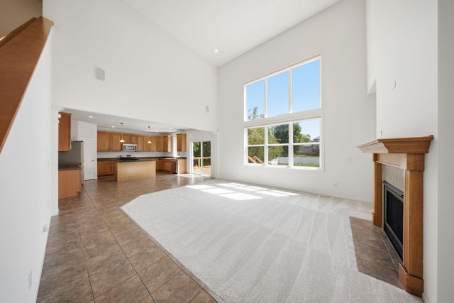 2489 Eyrie Drive, Woodbury, MN 55129