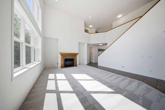 2489 Eyrie Drive, Woodbury, MN 55129