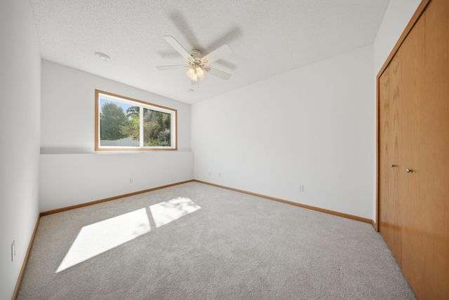 2489 Eyrie Drive, Woodbury, MN 55129
