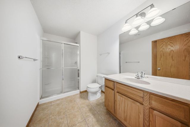 2489 Eyrie Drive, Woodbury, MN 55129
