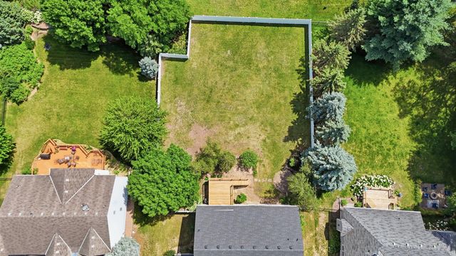 2489 Eyrie Drive, Woodbury, MN 55129