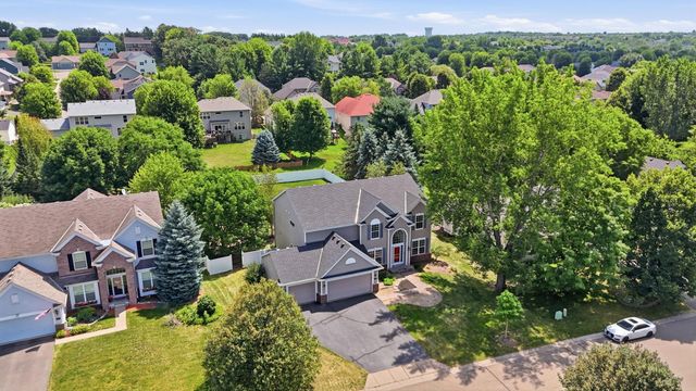 2489 Eyrie Drive, Woodbury, MN 55129