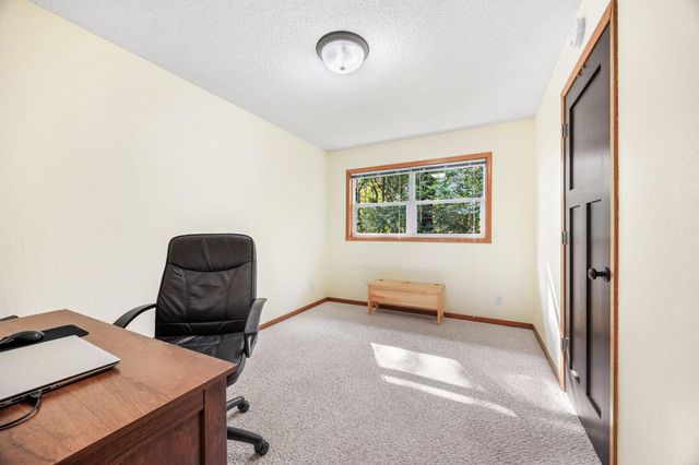 16869 220th Street, Hutchinson, MN 55350