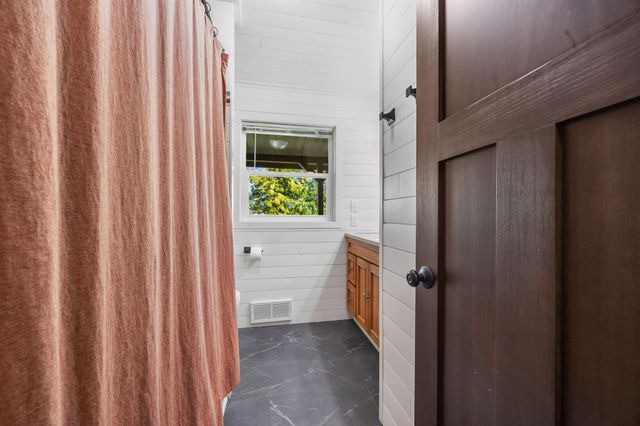 16869 220th Street, Hutchinson, MN 55350