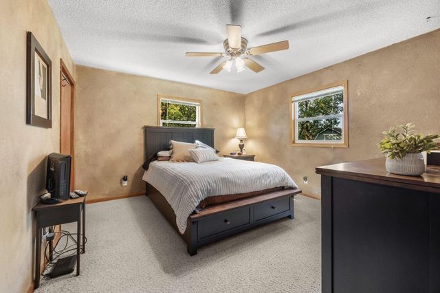 16869 220th Street, Hutchinson, MN 55350