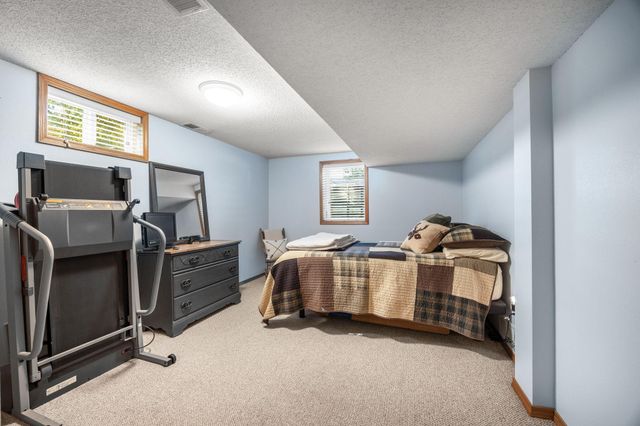 16869 220th Street, Hutchinson, MN 55350