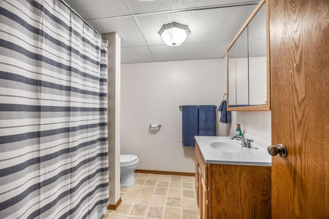 16869 220th Street, Hutchinson, MN 55350