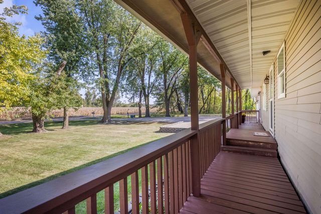 16869 220th Street, Hutchinson, MN 55350