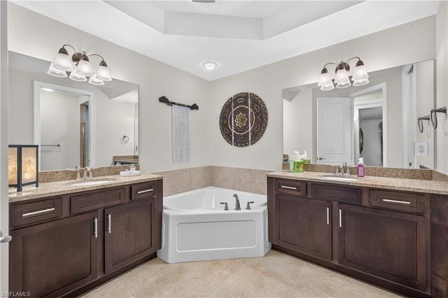 23161 Fashion DR 7210, Estero, FL 33928