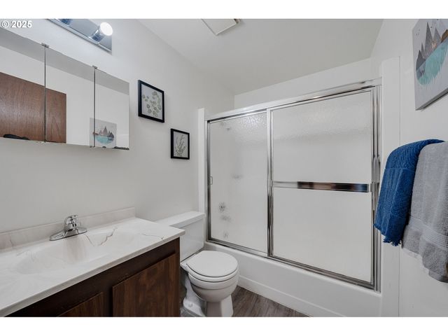 8630 BEWLEY St, Bay City, OR 97107