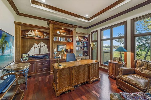 9322 Chiasso Cove CT, Naples, FL 34114