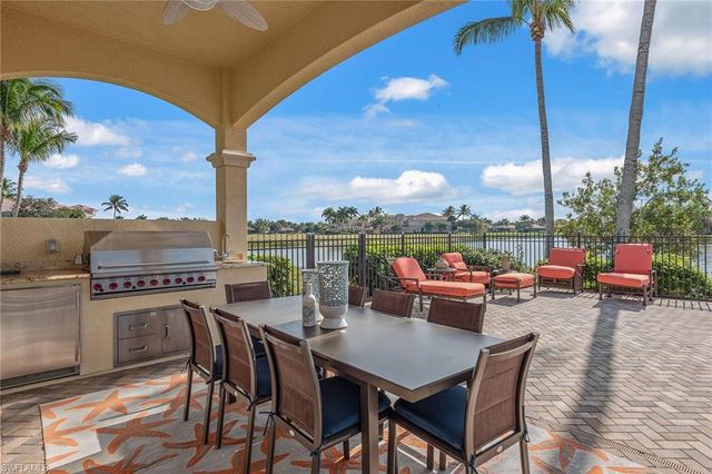9322 Chiasso Cove CT, Naples, FL 34114