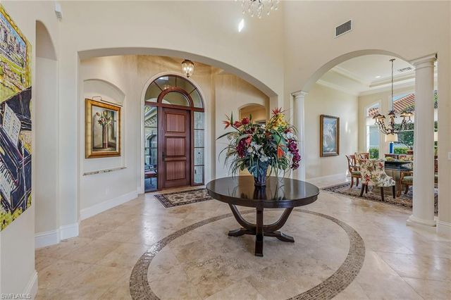 9322 Chiasso Cove CT, Naples, FL 34114