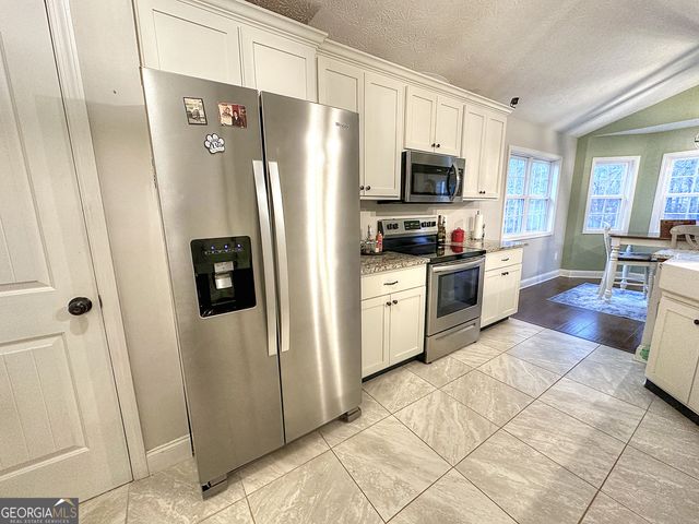 106 Woodstream Trail, Lagrange, GA 30240