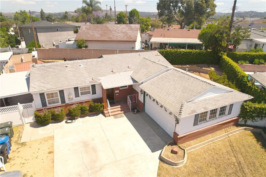 Image 27 of property listing at 10321 Devillo, Whittier, CA 90604
