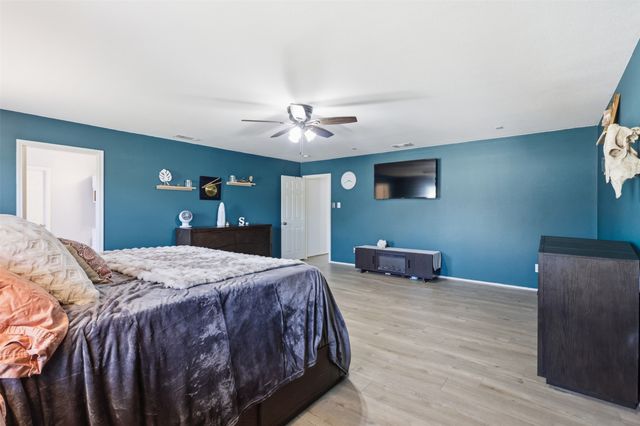 5976 Saddle Flap Drive, Fort Worth, TX 76179