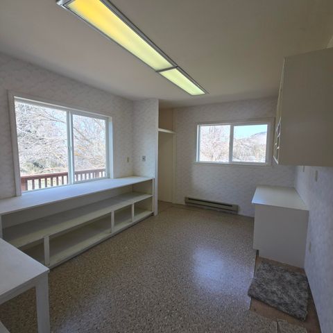 1614 Kane Street, Klamath Falls, OR 97603