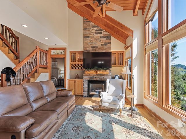 18 Covey Trail, Waynesville, NC 28786