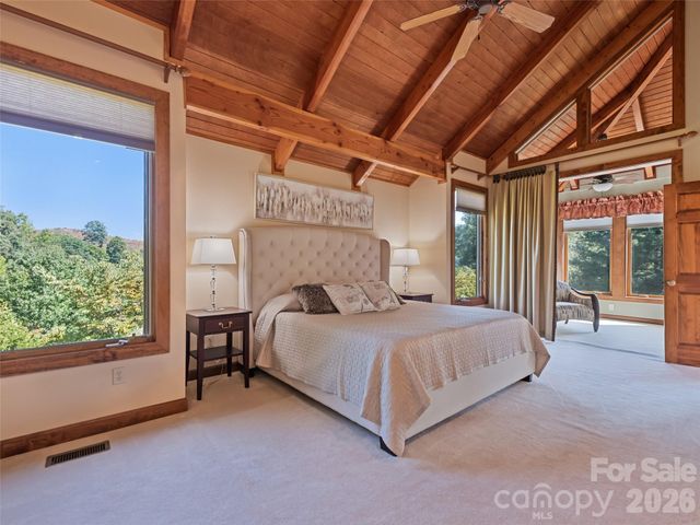 18 Covey Trail, Waynesville, NC 28786