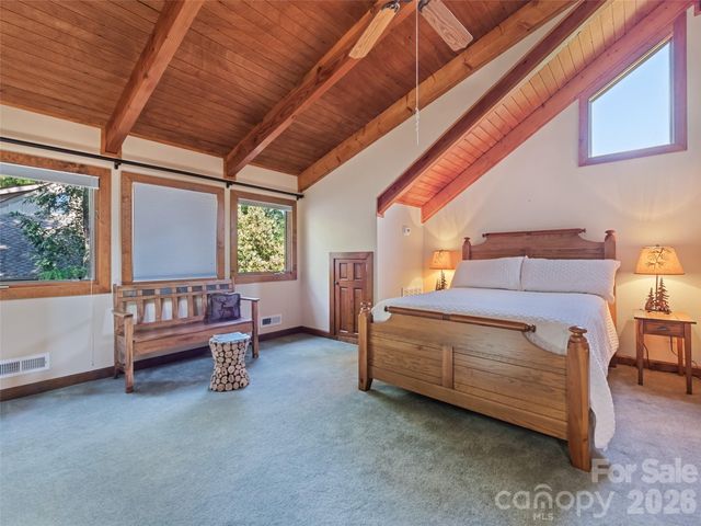 18 Covey Trail, Waynesville, NC 28786