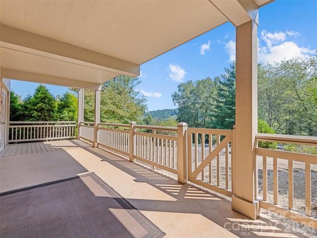 18 Covey Trail, Waynesville, NC 28786