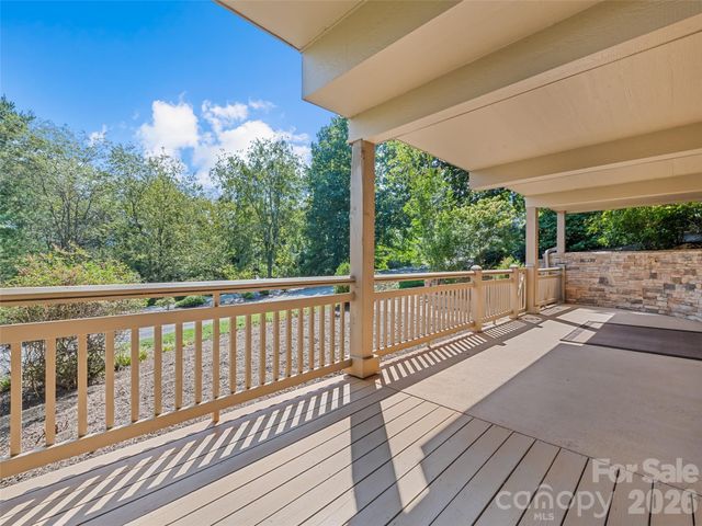 18 Covey Trail, Waynesville, NC 28786