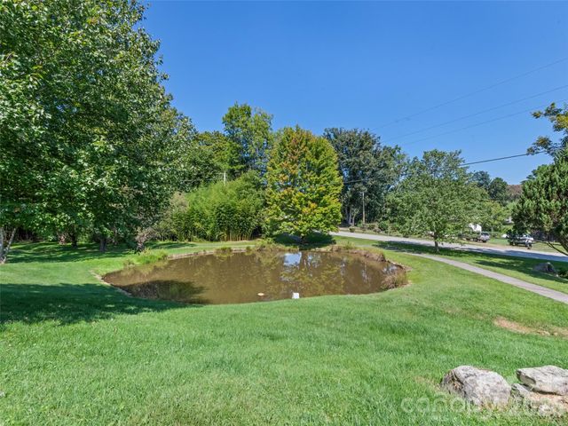 18 Covey Trail, Waynesville, NC 28786