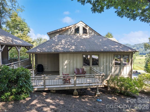 18 Covey Trail, Waynesville, NC 28786