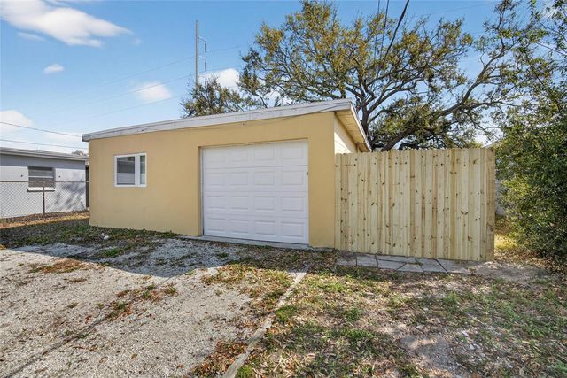 685 71ST AVENUE N, St Petersburg, FL 33702