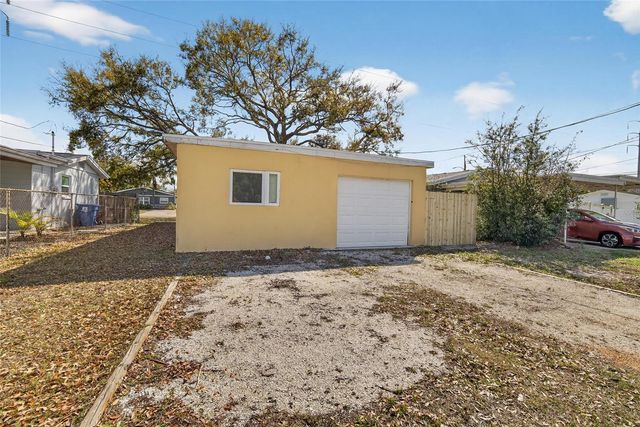 685 71ST AVENUE N, St Petersburg, FL 33702