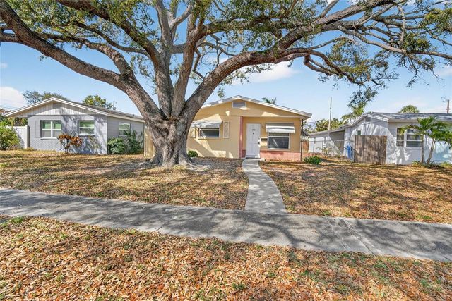 685 71ST AVENUE N, St Petersburg, FL 33702