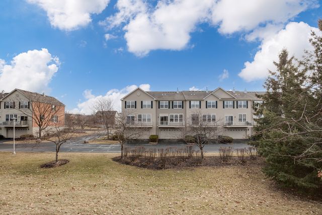 720 Thornbury Road, Bartlett, IL 60103