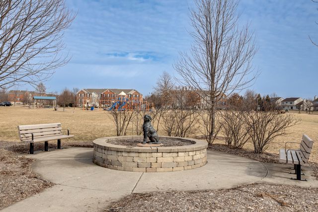 720 Thornbury Road, Bartlett, IL 60103