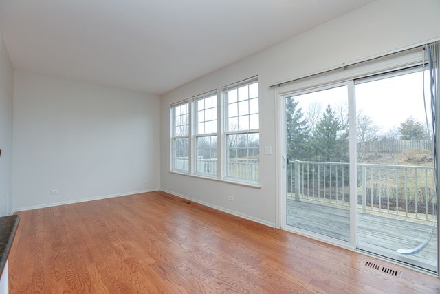 720 Thornbury Road, Bartlett, IL 60103