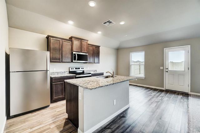 1904 Palmatum Road, El Reno, OK 73036