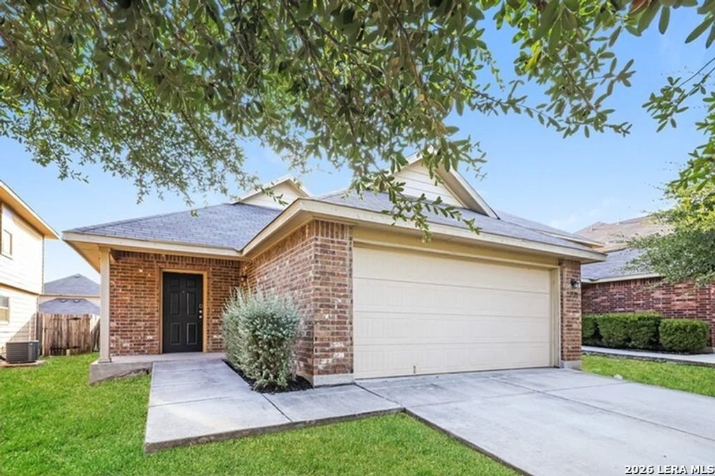 7523 Whispine, San Antonio, TX 78218