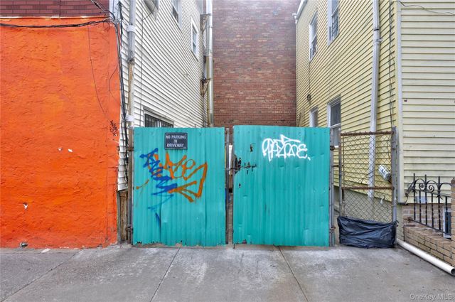 30-74 14th Street, Astoria, NY 11102